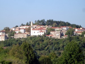 Stanjel, das Dorf auf dem Berg