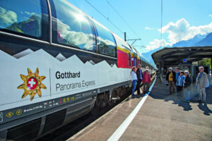 Gopex Fotoshooting, Gotthard Panorama Express, aufgenommen am 3. Oktober 2016 in Fl¸elen. (SBB/Gian Vaitl)